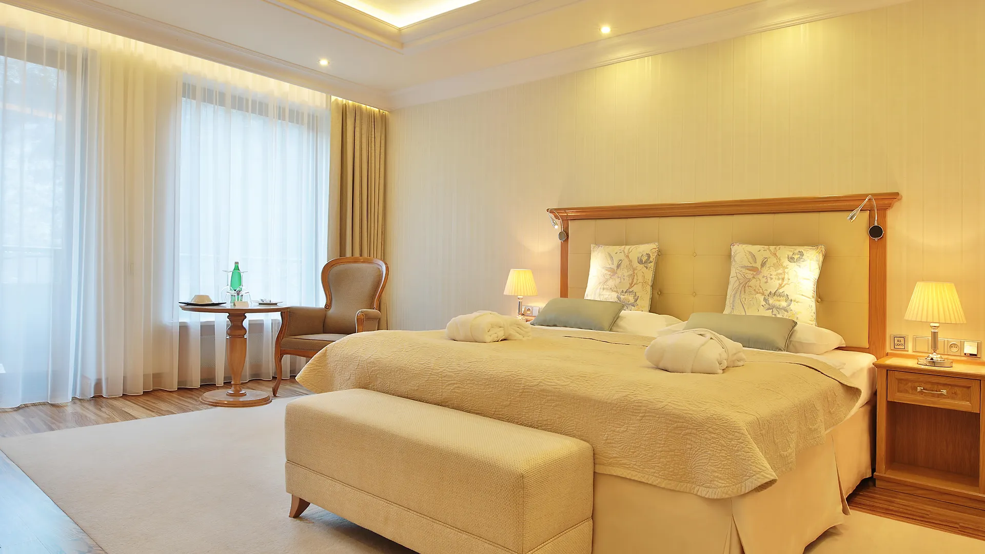 Retro Riverside Wellness Resort Karlovy Vary Hotel
