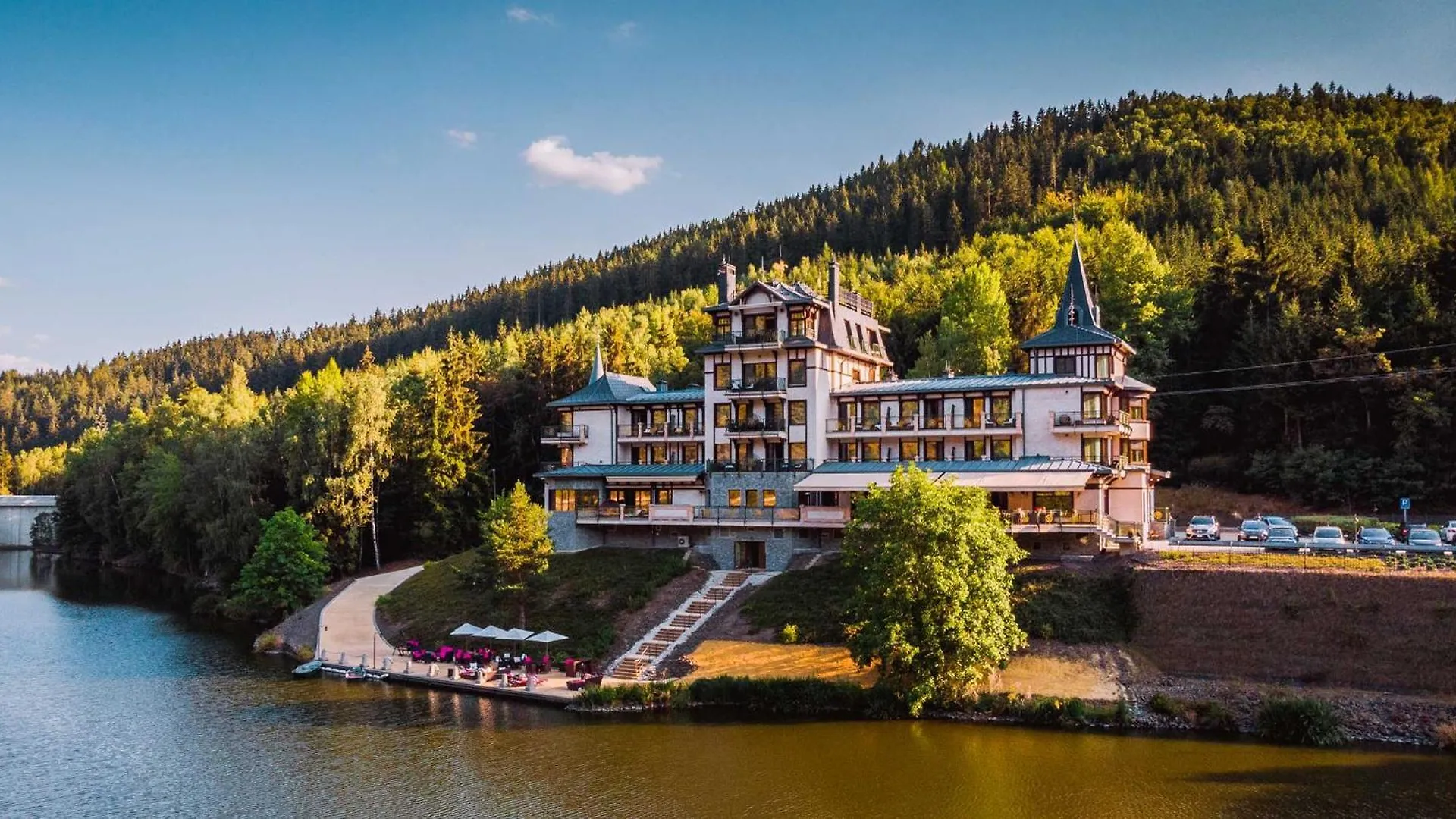 Retro Riverside Wellness Resort Karlovy Vary Hotel